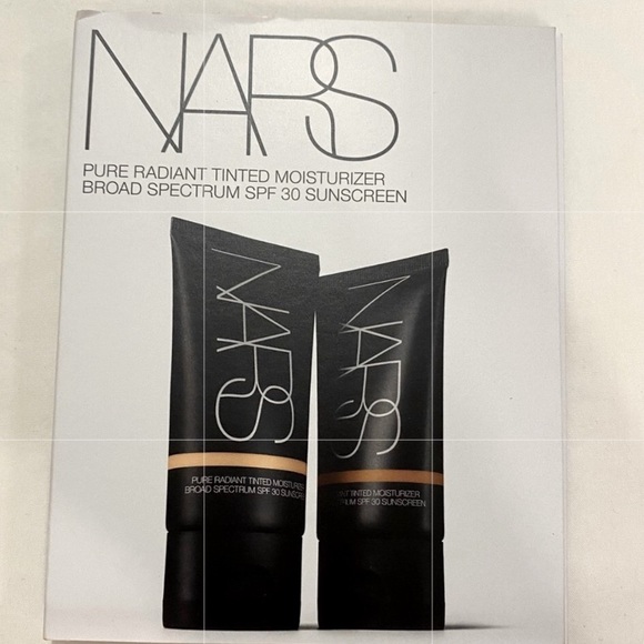 🎉 💜🖤 NARS Liquid Lipstick - Give it Up - Full Size - BNIB - Picture 11 of 12